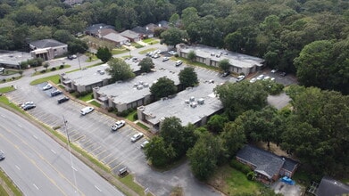 574 Azalea Rd, Mobile, AL à louer Photo intérieure- Image 2 de 5