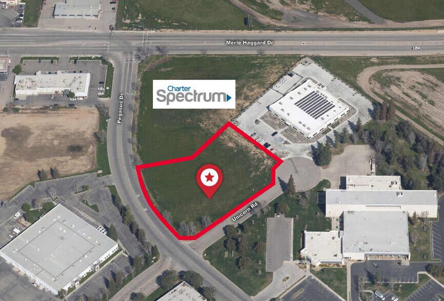 3800 Pegasus Dr, Bakersfield, CA à louer - Aérien - Image 1 de 3