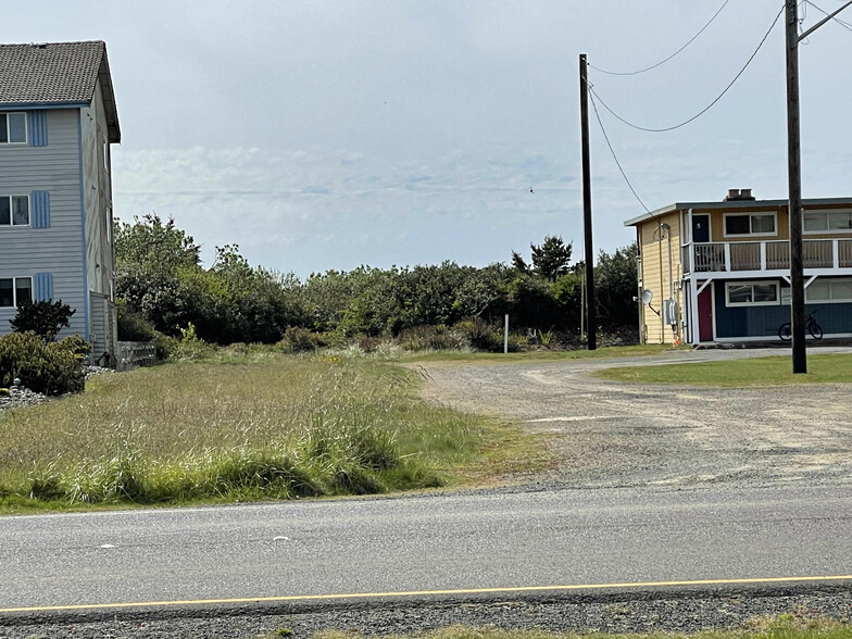 837 A Ocean Shores Blvd NW, Ocean Shores, WA for sale - Primary Photo - Image 1 of 1