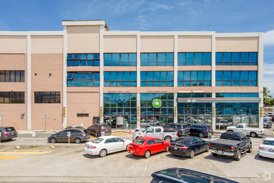 800-900 N Nimitz Hwy, Honolulu, HI à louer - Photo du bâtiment - Image 3 de 5