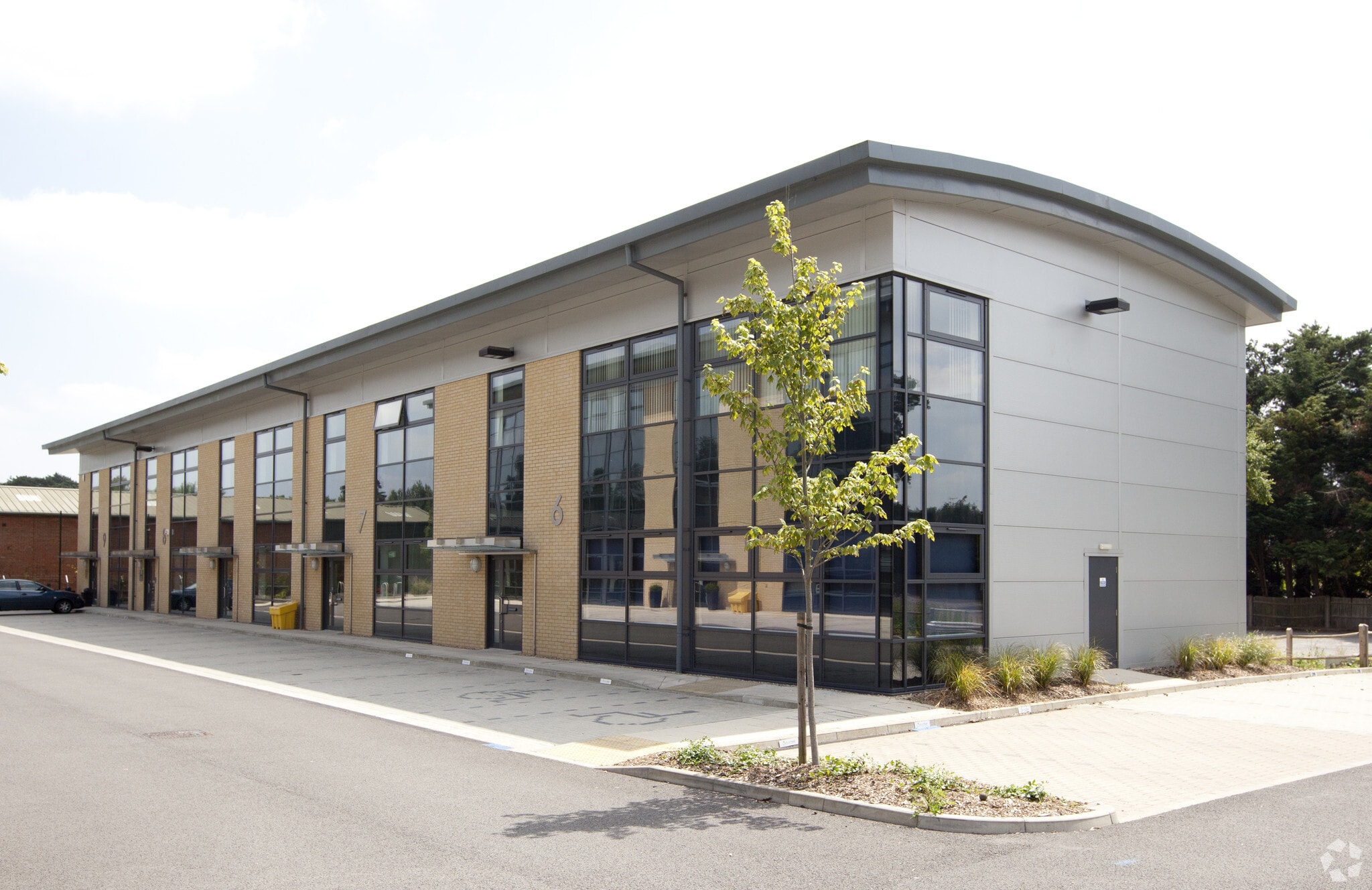 9 Queens Square, Ascot Business Park, Sunninghill à louer Photo principale- Image 1 de 5