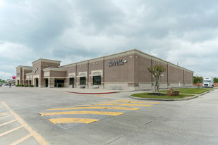 Crestwater Shopping Center - Loft