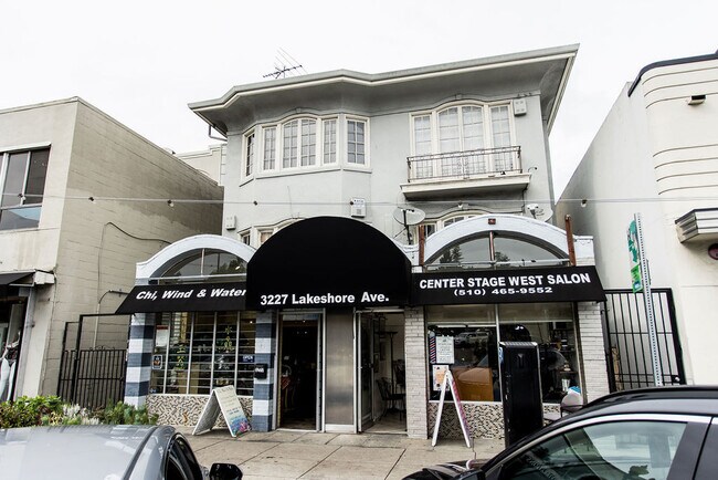 More details for 3225-3227 Lakeshore Ave, Oakland, CA - Retail for Sale