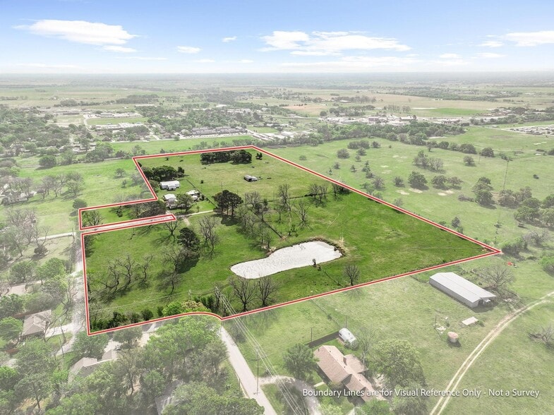 819 Morrison st, Pilot Point, TX for sale - Primary Photo - Image 1 of 8