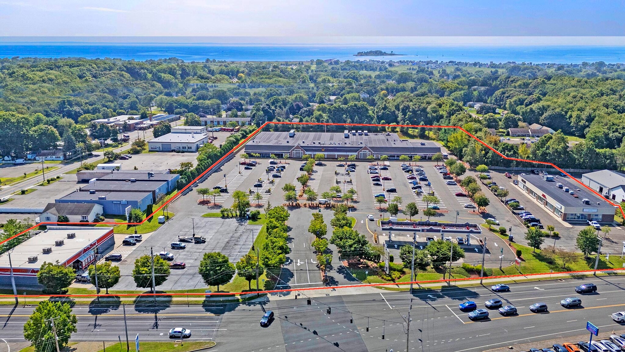 827 Bridgeport Ave, Milford, CT for lease Building Photo- Image 1 of 7