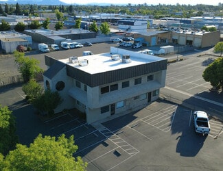 Plus de détails pour 804 E Cypress Ave, Redding, CA - Bureau à vendre