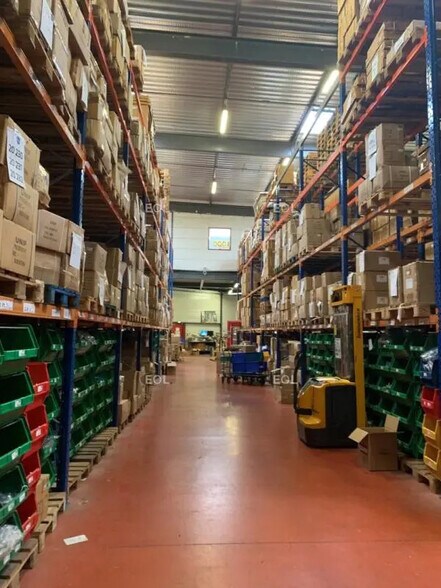 Industrial in Neuilly-sur-Marne for lease - Interior Photo - Image 2 of 6