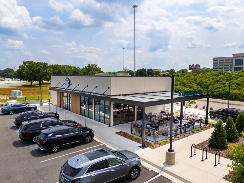 114 Heart of Huntsville Dr, Huntsville, AL à vendre - Photo du bâtiment - Image 2 de 7