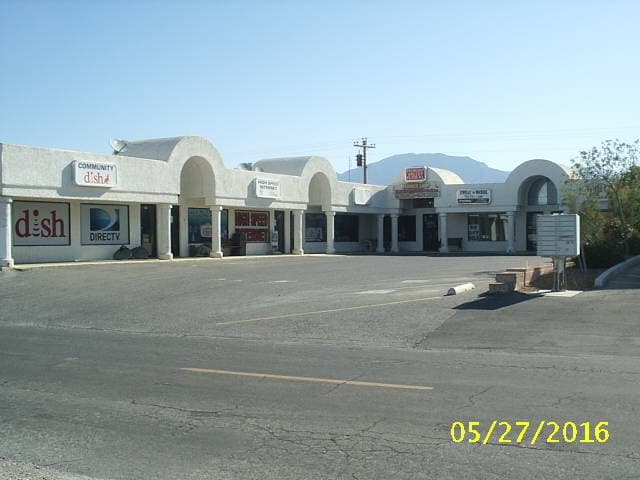 311 S Frontage Rd, Pahrump, NV for lease - Primary Photo - Image 1 of 4