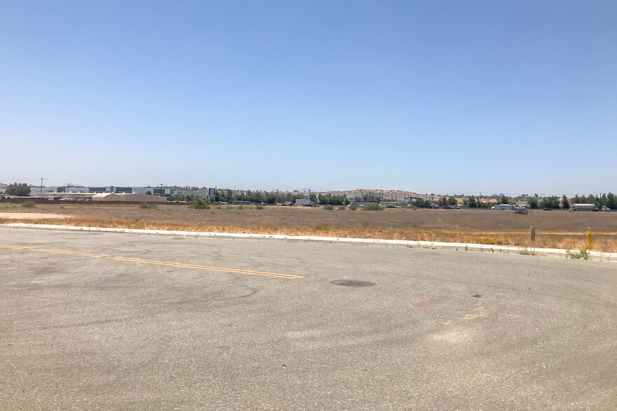 NW Nandina Ave & Natwar Ln, Perris, CA for lease - Construction Photo - Image 1 of 3