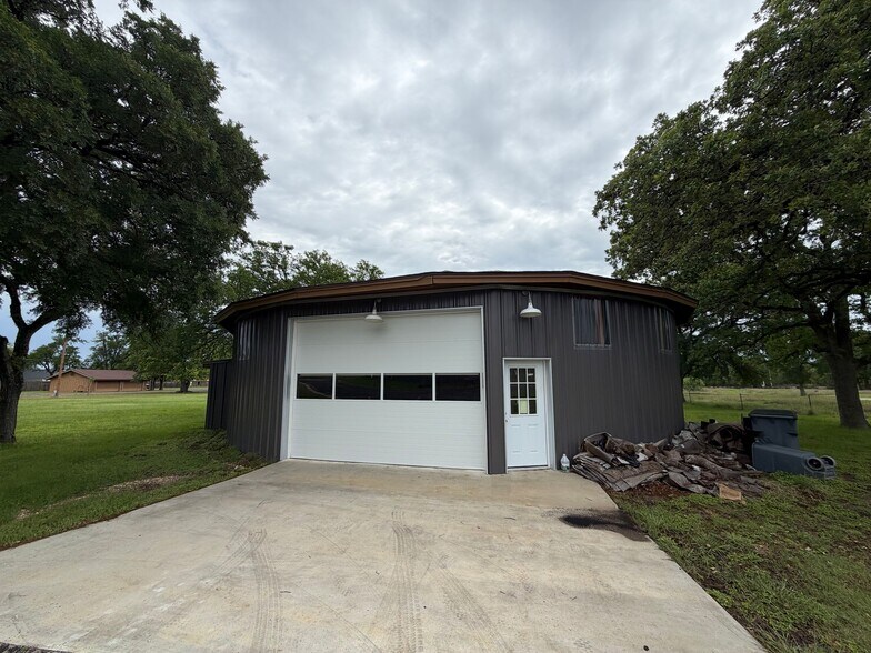 6221 Acacia dr, Leander, TX for lease - Building Photo - Image 2 of 5