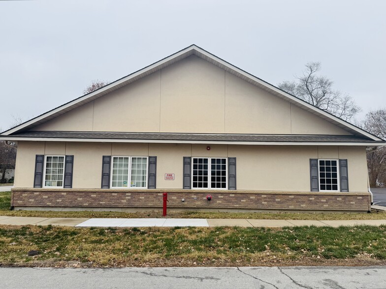 307 S Jefferson St, Kearney, MO for sale - Building Photo - Image 3 of 7