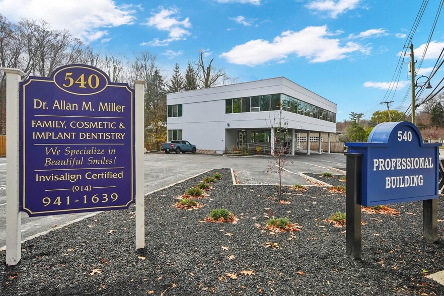 540 N State Rd, Briarcliff Manor Village, NY for lease - Building Photo - Image 1 of 13