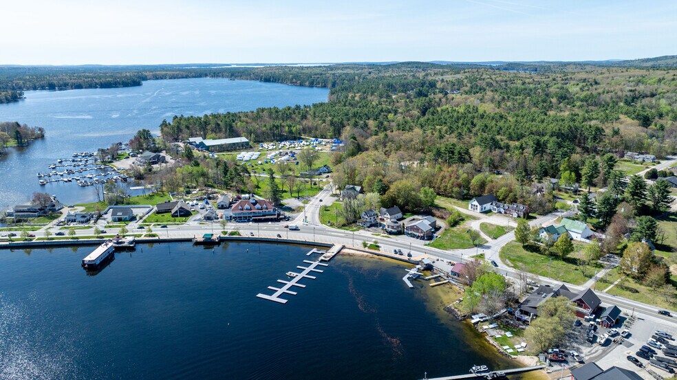 894 Roosevelt Trail, Naples, ME à vendre - Photo du bâtiment - Image 3 de 17