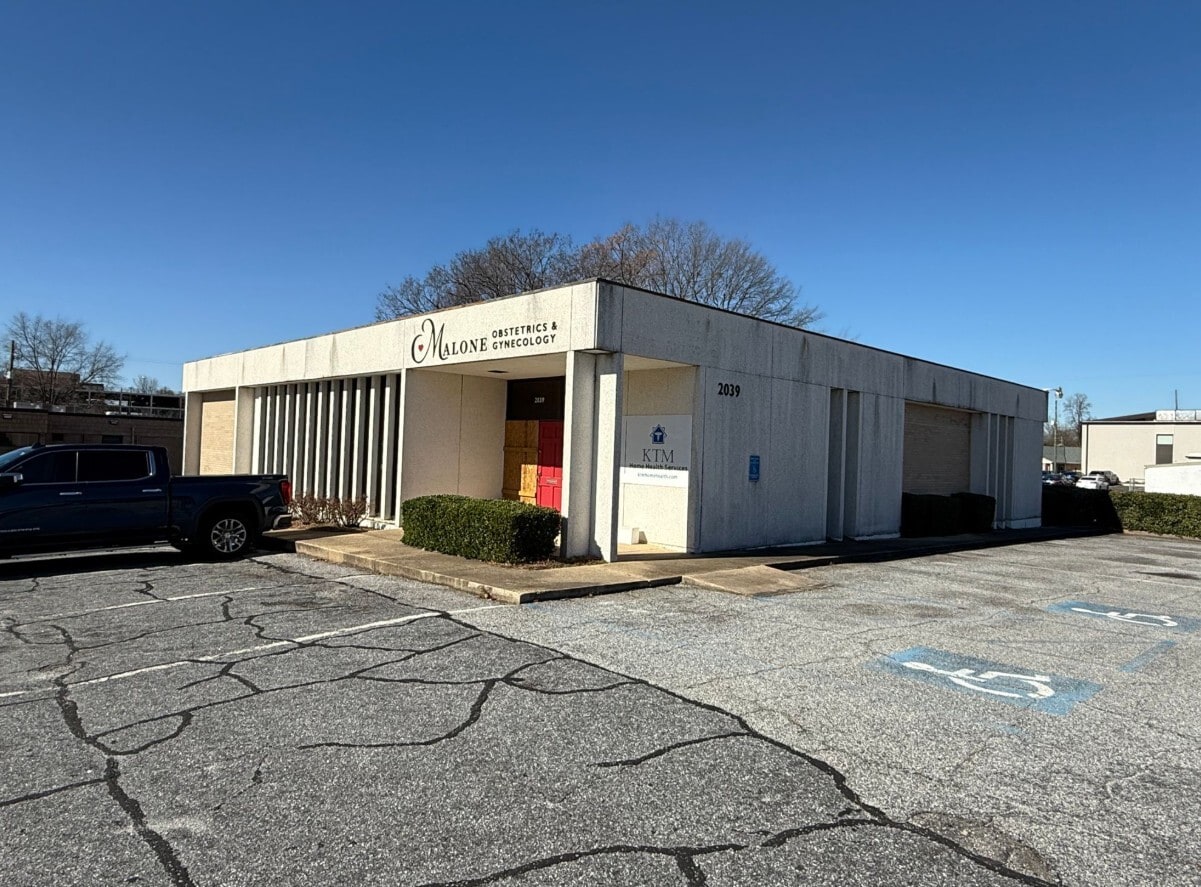 2039 10th Ave, Columbus, GA for lease Primary Photo- Image 1 of 10