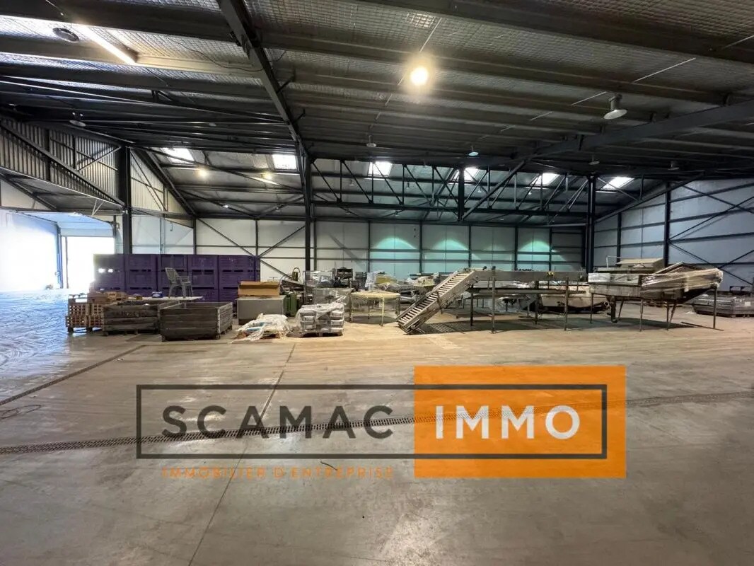 Industrial in Cavaillon for lease Interior Photo- Image 1 of 6