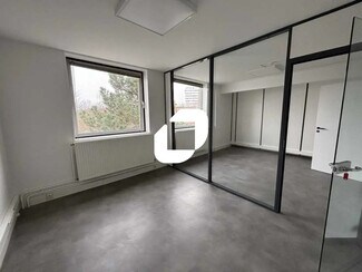 Plus de détails pour 317 Square Des Champs Elysées, Évry-Courcouronnes - Bureau à vendre