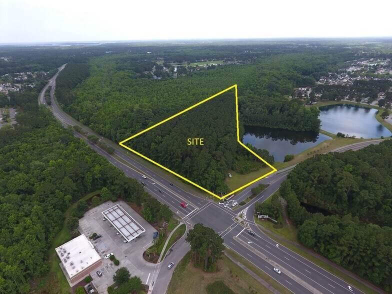Buckwalter Pkwy & Lake Point Dr, Bluffton, SC à vendre - Aérien - Image 1 de 3
