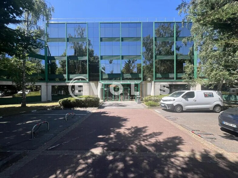 Office in Rosny-sous-Bois for sale - Building Photo - Image 1 of 16