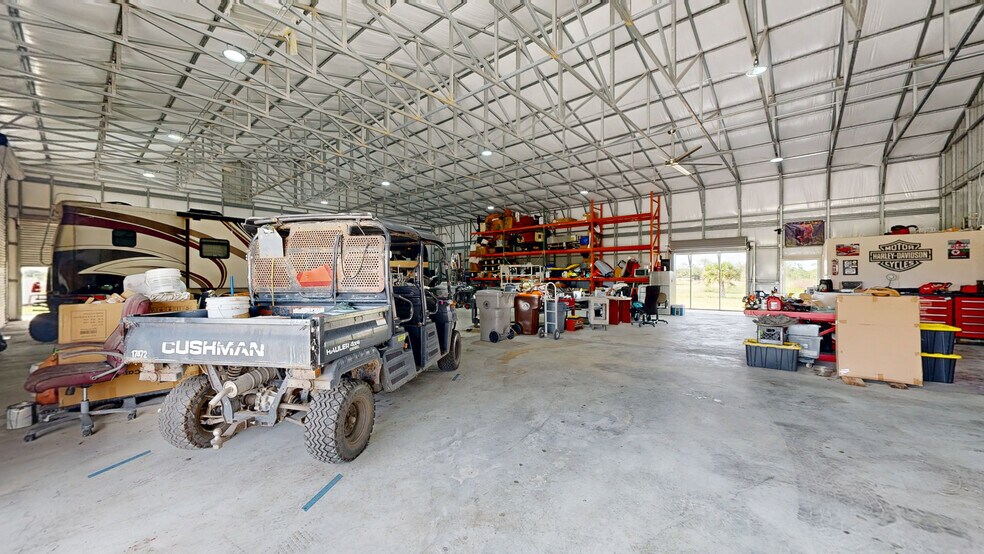 2105 86th Ave SW, Vero Beach, FL à vendre - Numérisation 3D de Matterport - Image 2 de 59