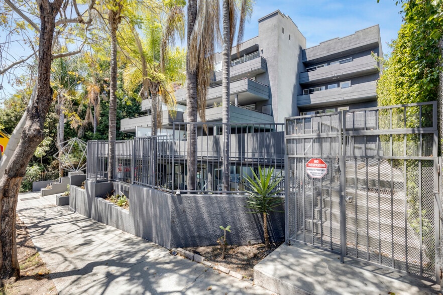 939 Palm Ave, West Hollywood, CA for sale - Building Photo - Image 3 of 45