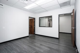 750 Columbia St, Brea, CA à louer Hall d’entrée- Image 1 de 12