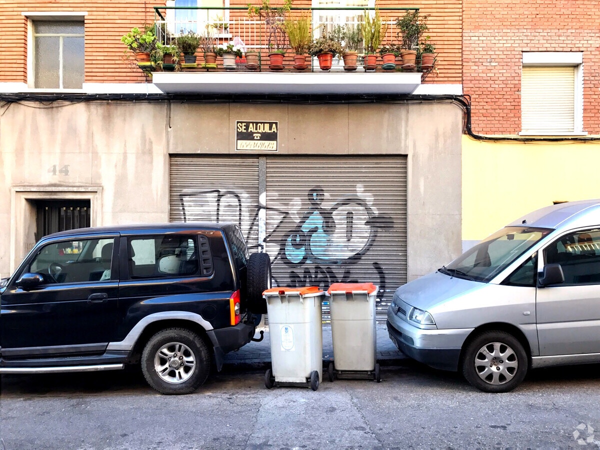 Calle de Peña de la Atalaya, 44, Madrid, MAD 28053 - Unit Puerta A - - Interior Photo - Image 2 of 2