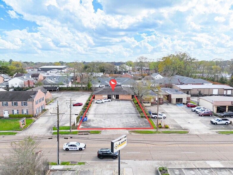 4750 North Blvd, Baton Rouge, LA à vendre - Photo du bâtiment - Image 2 de 23