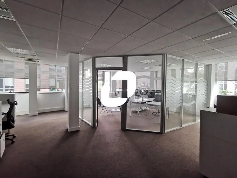 3-5 Rue Barbès, Montrouge à louer - Photo intérieure - Image 3 de 27