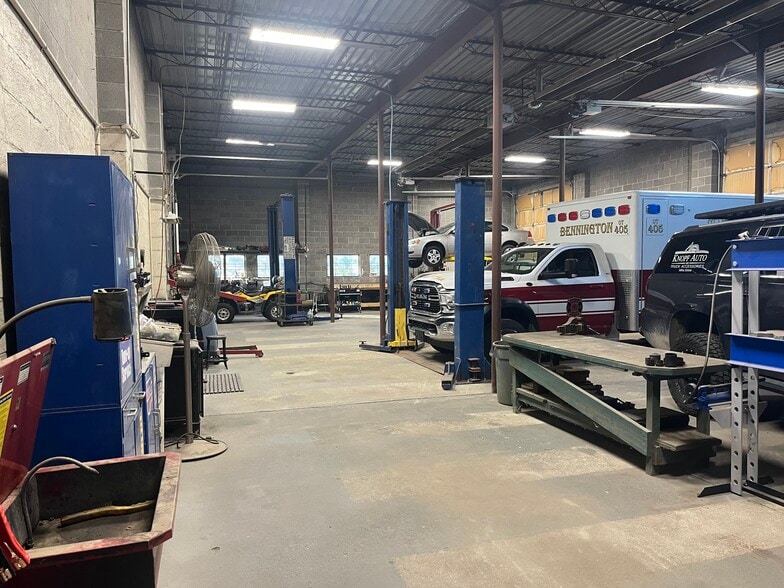 522 N 8th St, Salina, KS for sale - Building Photo - Image 2 of 11