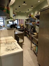 Retail in Barcelona, Barcelona for lease Interior Photo- Image 2 of 7