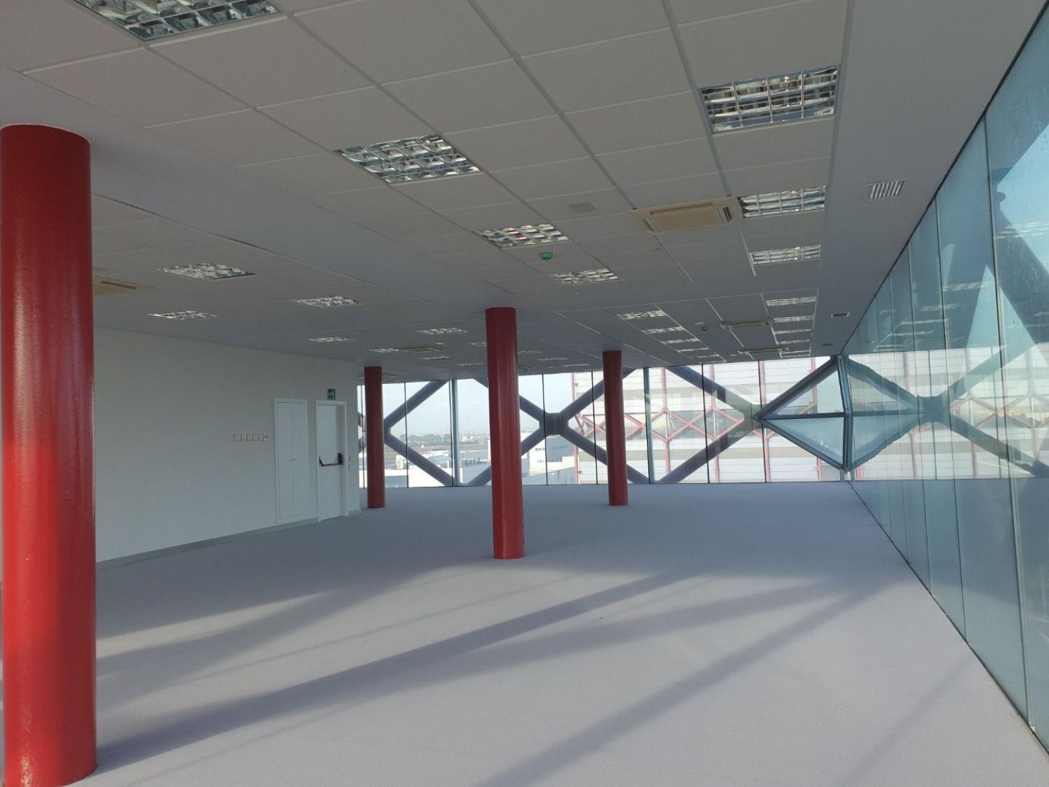 Office in La Rinconada for lease Building Photo- Image 1 of 13