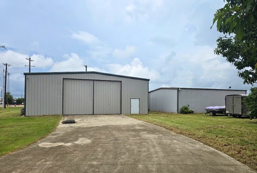 126 Grist Mill Rd, Kyle, TX for sale Primary Photo- Image 1 of 8