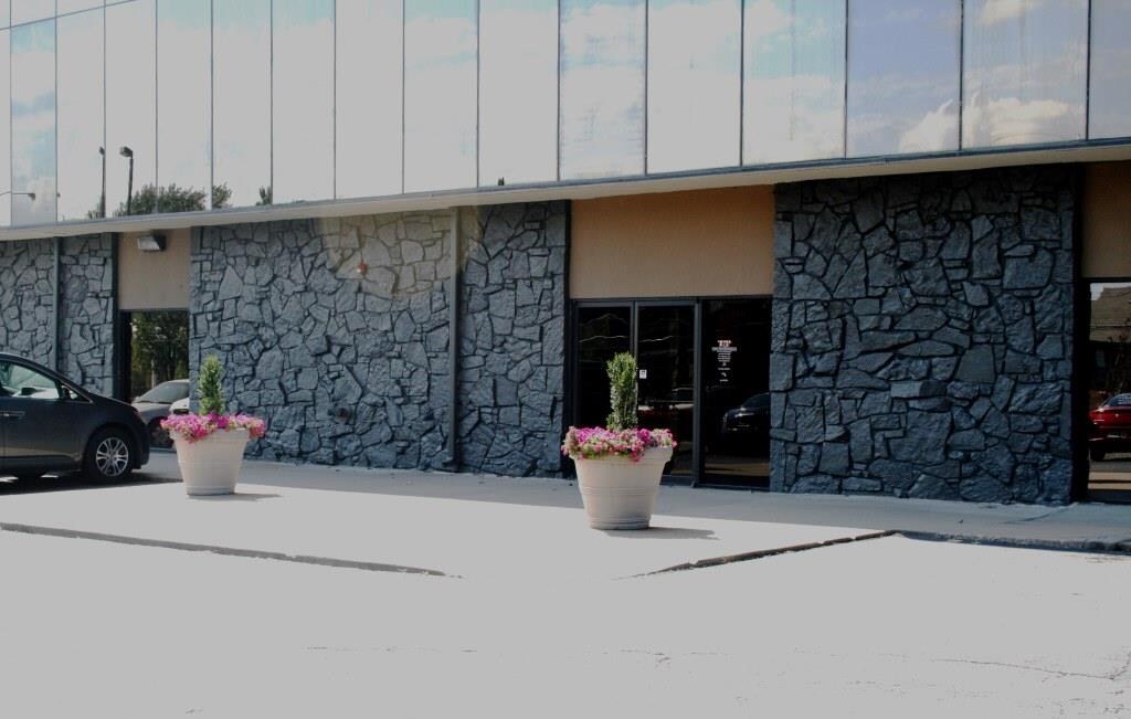 5840 S Memorial Dr, Tulsa, OK à louer Photo du bâtiment- Image 1 de 7