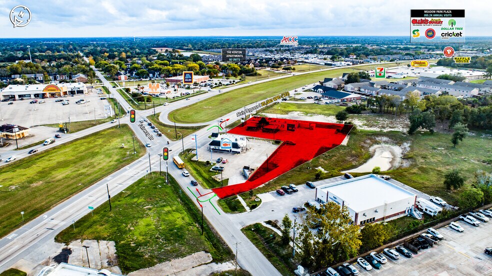 2000 S Bypass 35, Alvin, TX à louer - Photo du bâtiment - Image 2 de 3