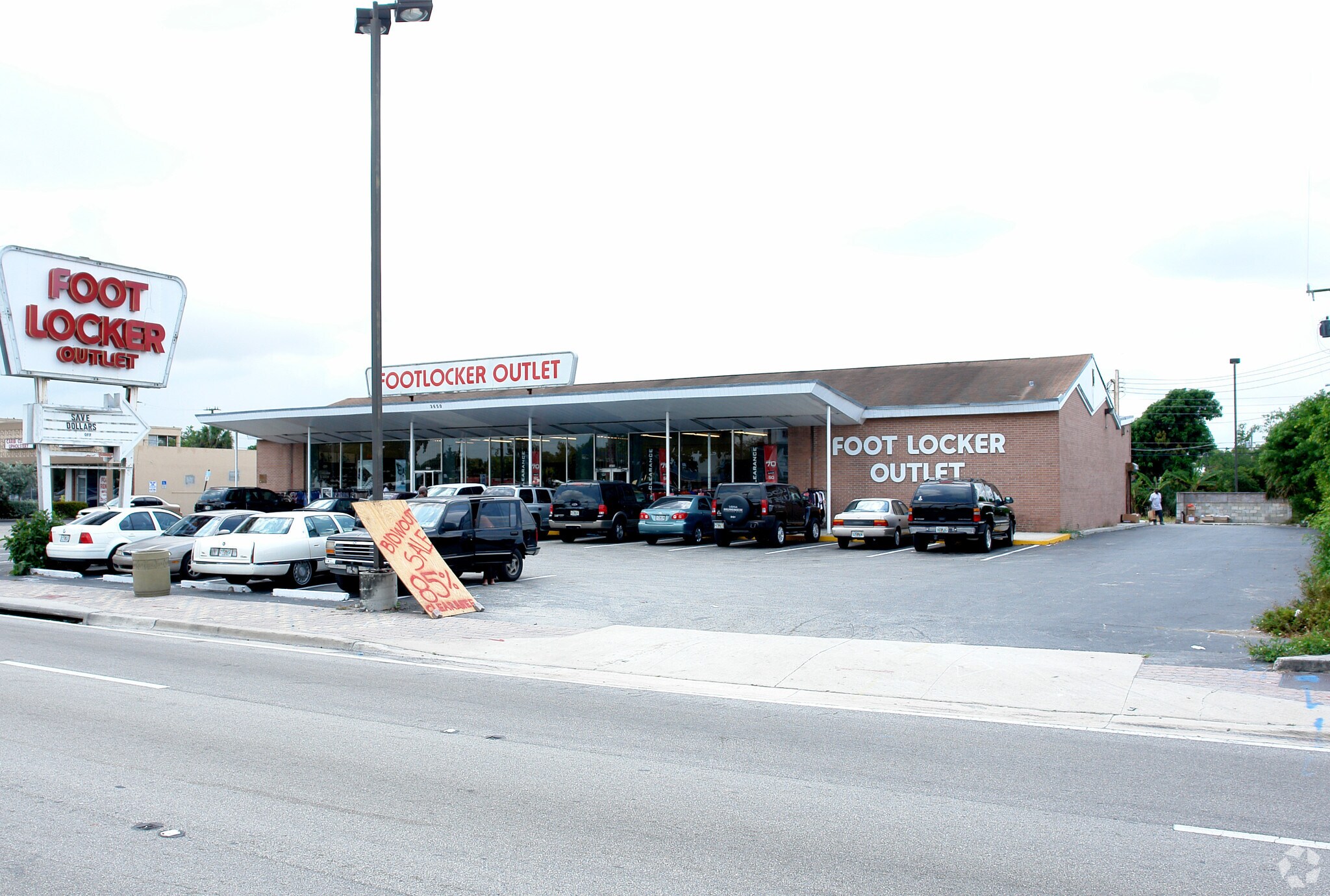 3650 W Broward Blvd, Fort Lauderdale, FL for lease Primary Photo- Image 1 of 5
