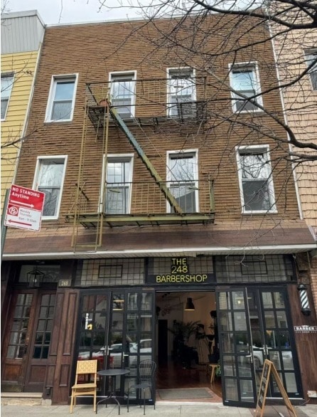 248 Driggs Ave, Brooklyn, NY for sale - Primary Photo - Image 1 of 5