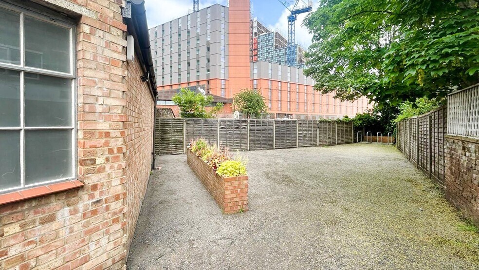 55A Yeldham Rd, Londres à louer - Photo du bâtiment - Image 2 de 8