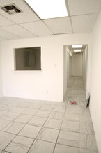 3859 E Southcross Blvd, San Antonio, TX for lease Interior Photo- Image 2 of 11