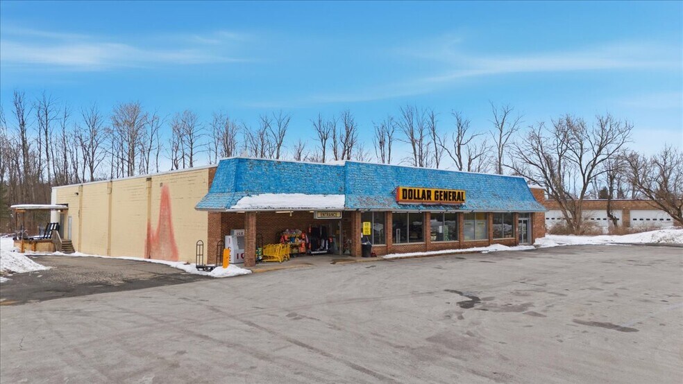 1133 State Route 22, Cambridge, NY à vendre - Photo du bâtiment - Image 2 de 27