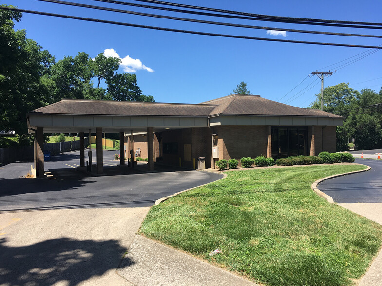 2790 Brownsboro Rd, Louisville, KY for sale - Building Photo - Image 1 of 1