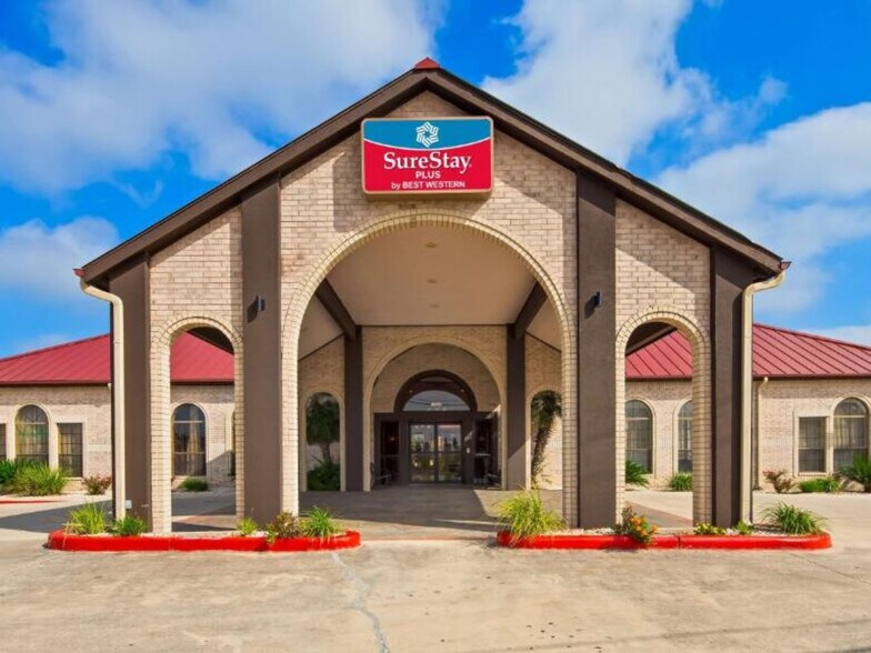 13535 W Interstate 10, San Antonio, TX à vendre - Photo du bâtiment - Image 1 de 7