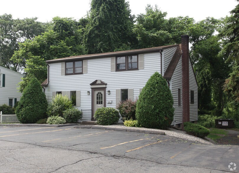 35 Oakland Rd, South Windsor, CT for sale - Building Photo - Image 2 of 9