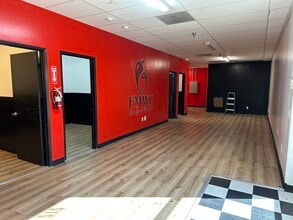 509-523 E Rosecrans Ave, Compton, CA à louer Photo intérieure- Image 2 de 4