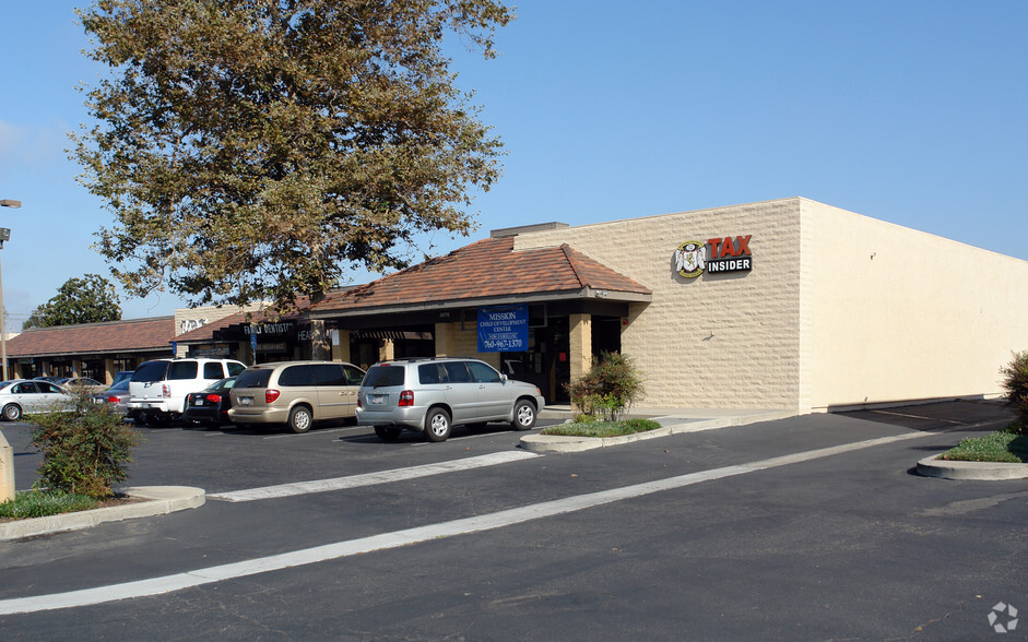 3846-3882 Mission Ave, Oceanside, CA for lease - Building Photo - Image 1 of 11