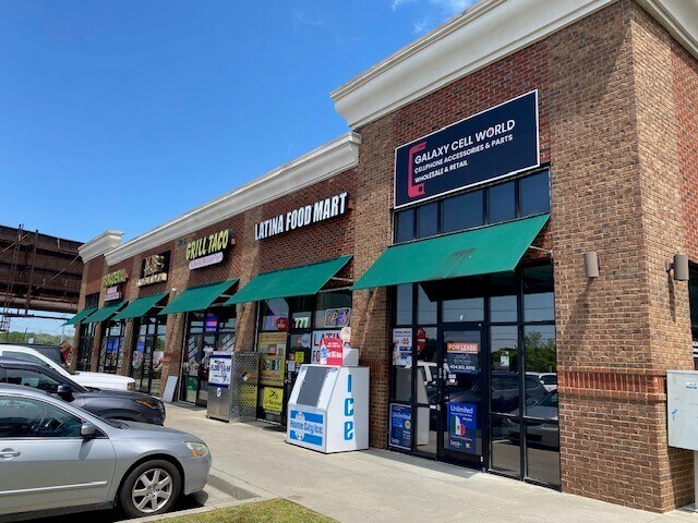 5895 Jimmy Carter Blvd, Norcross, GA à louer - Photo du bâtiment - Image 2 de 4