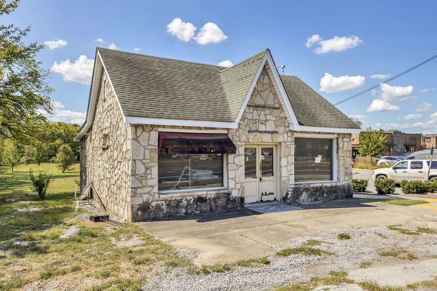 7223 Nolensville Rd, Nolensville, TN à louer - Photo du bâtiment - Image 3 de 37