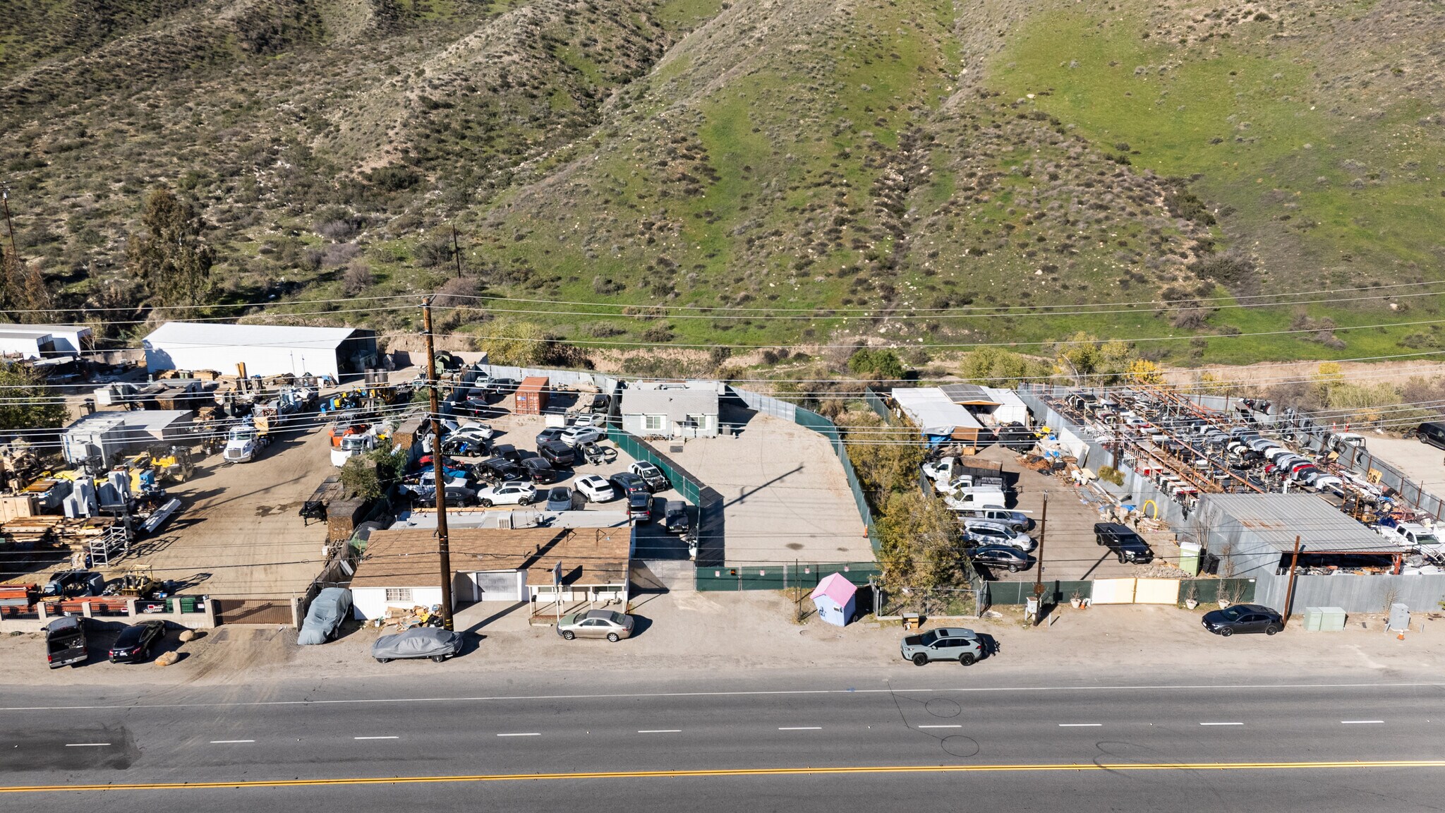 17007 Sierra Hwy, Santa Clarita, CA à louer Photo du bâtiment- Image 1 de 6