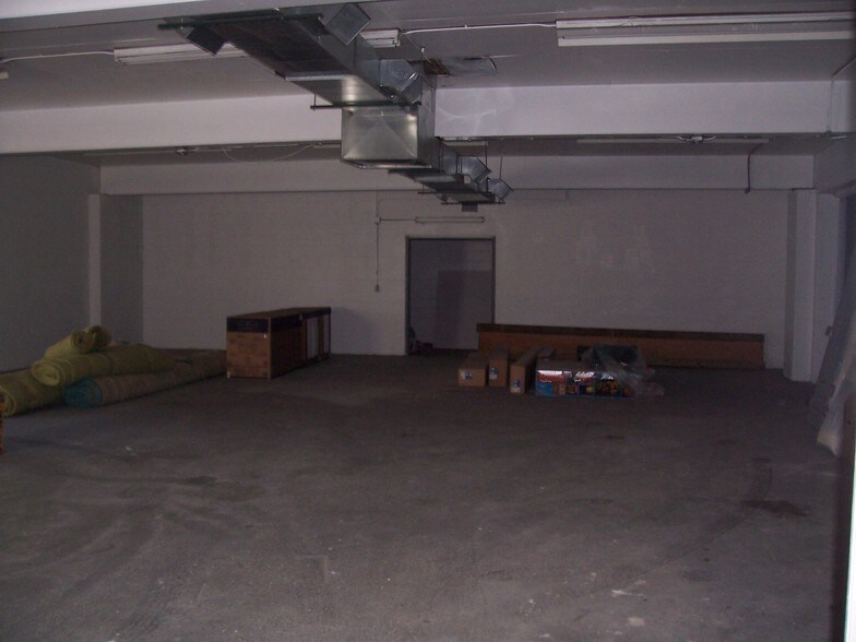 3 Secatoag Ave, Port Washington, NY à louer - Photo intérieure - Image 2 de 16