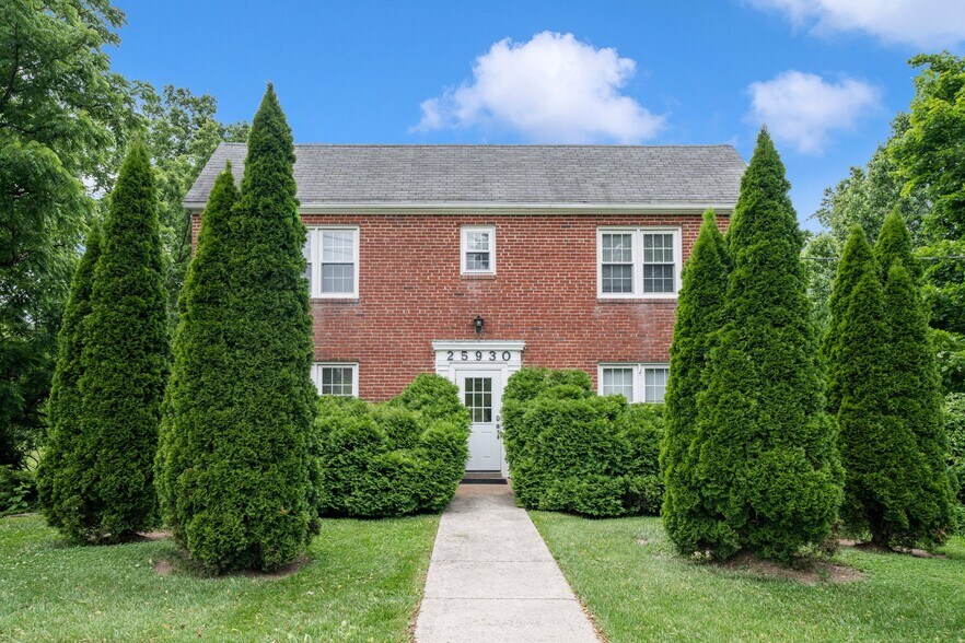 25930 Ridge Rd, Damascus, MD à vendre - Photo du bâtiment - Image 1 de 13